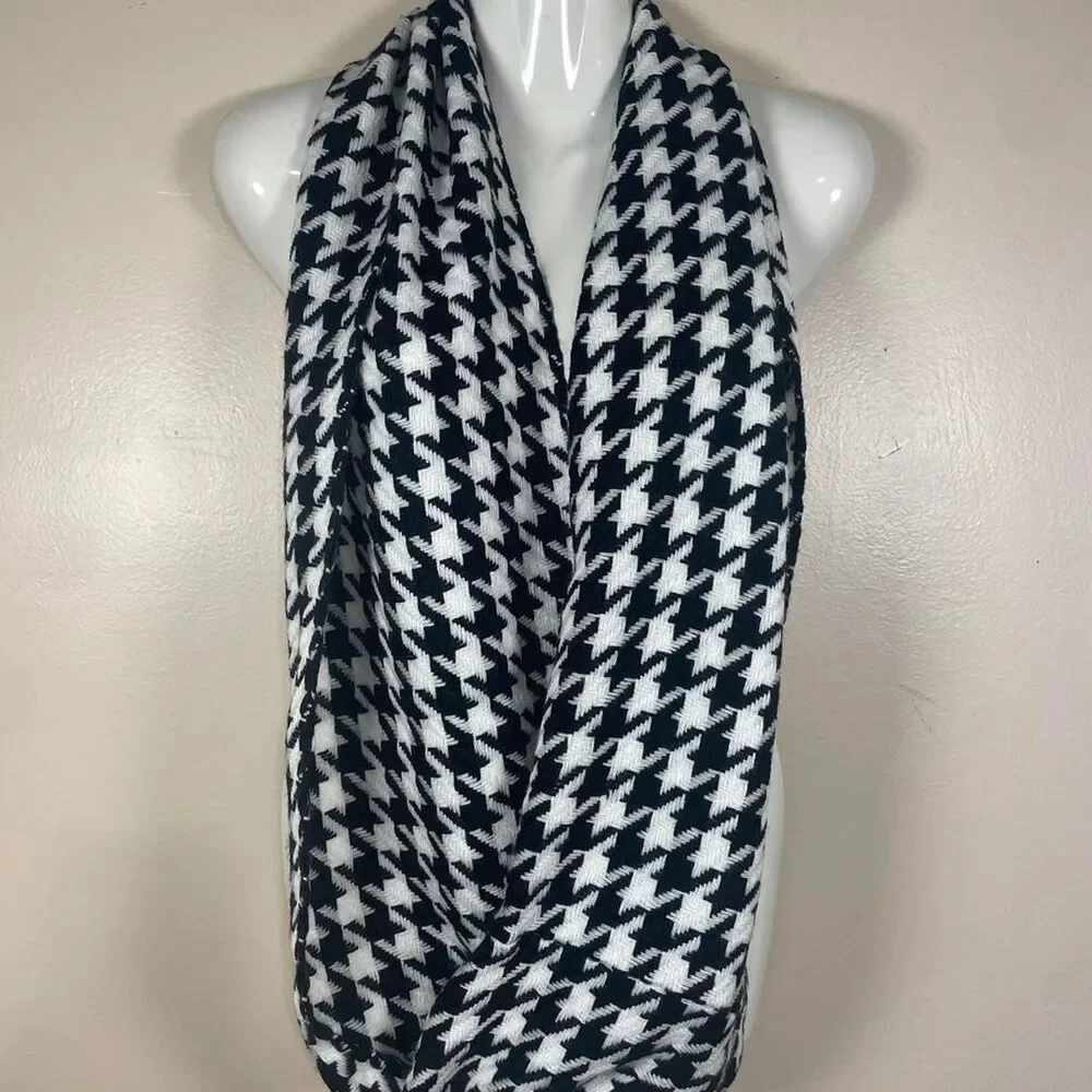 Women's multi-Scarf-wraps Black and white houndstooth infinity, wrap, scarf